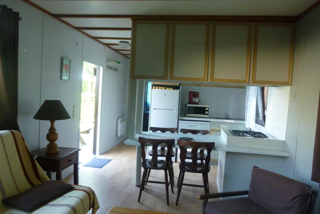 3 Gites - Relais Du Saussay In Pertheville Ners Exterior foto